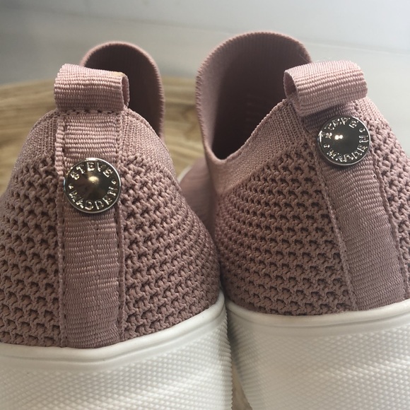 Blush crocheted knit Steve Madden sz 7 - Picture 7 of 7